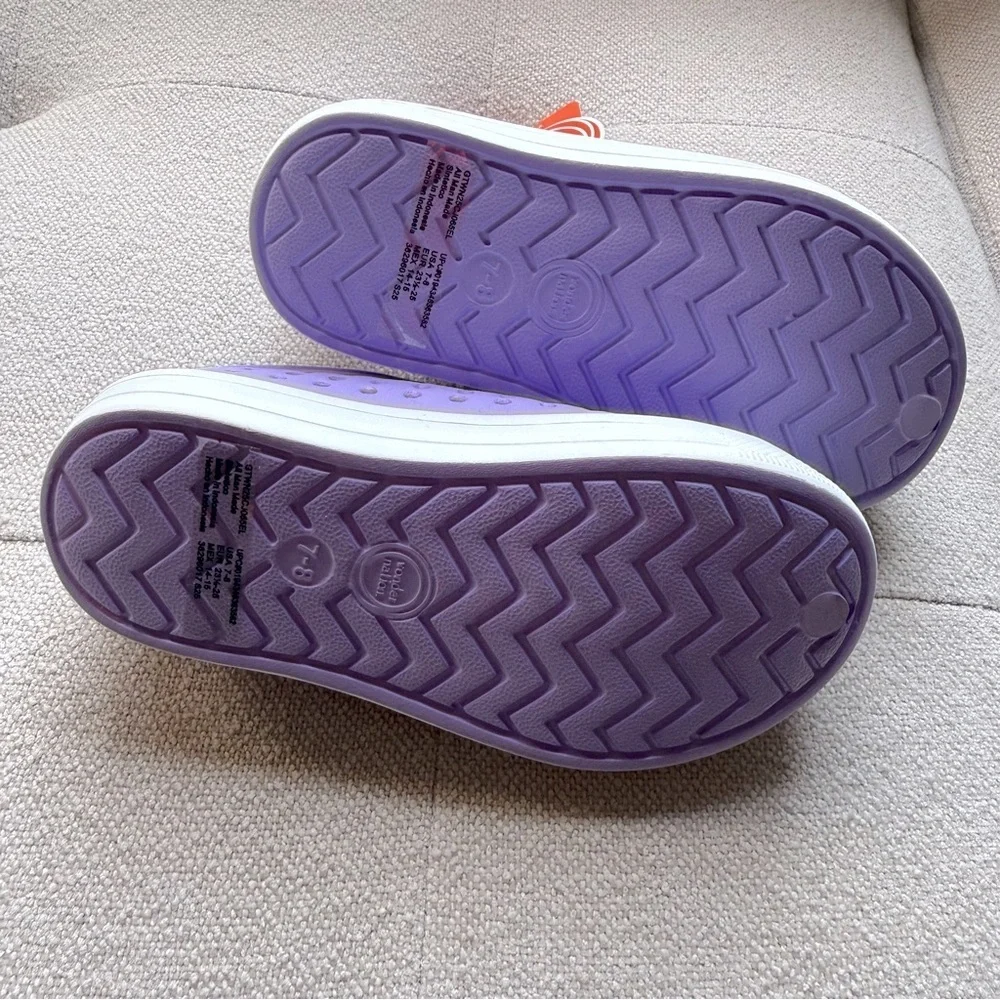 Wonder Nation youth size 7-8 lightweight water shoes